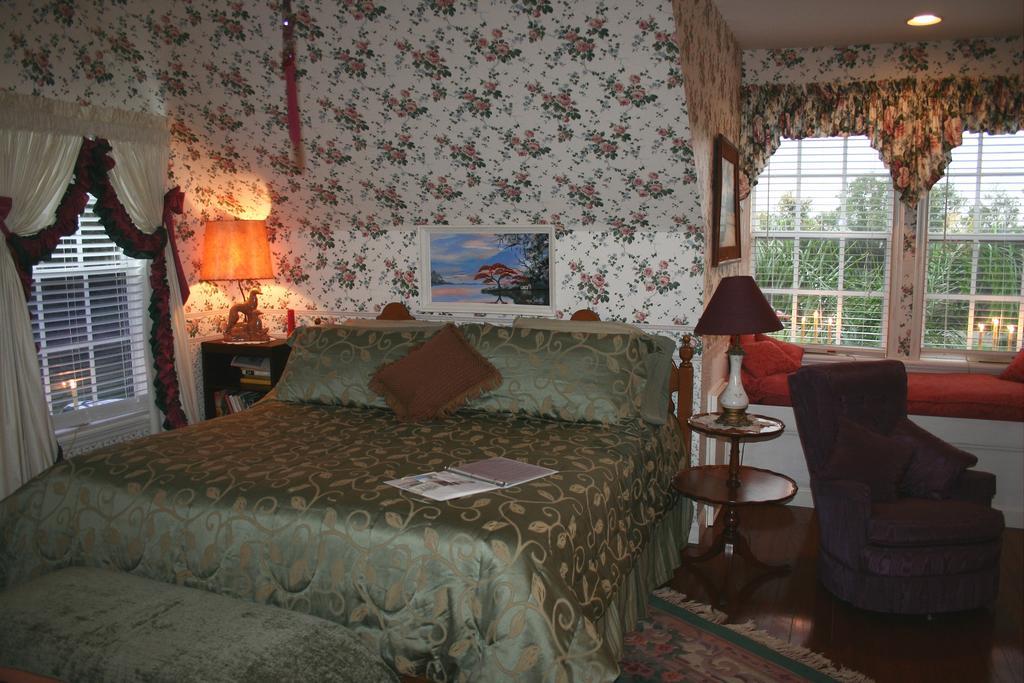 Heron Cay Lakeview Bed & Breakfast Mount Dora Exterior photo